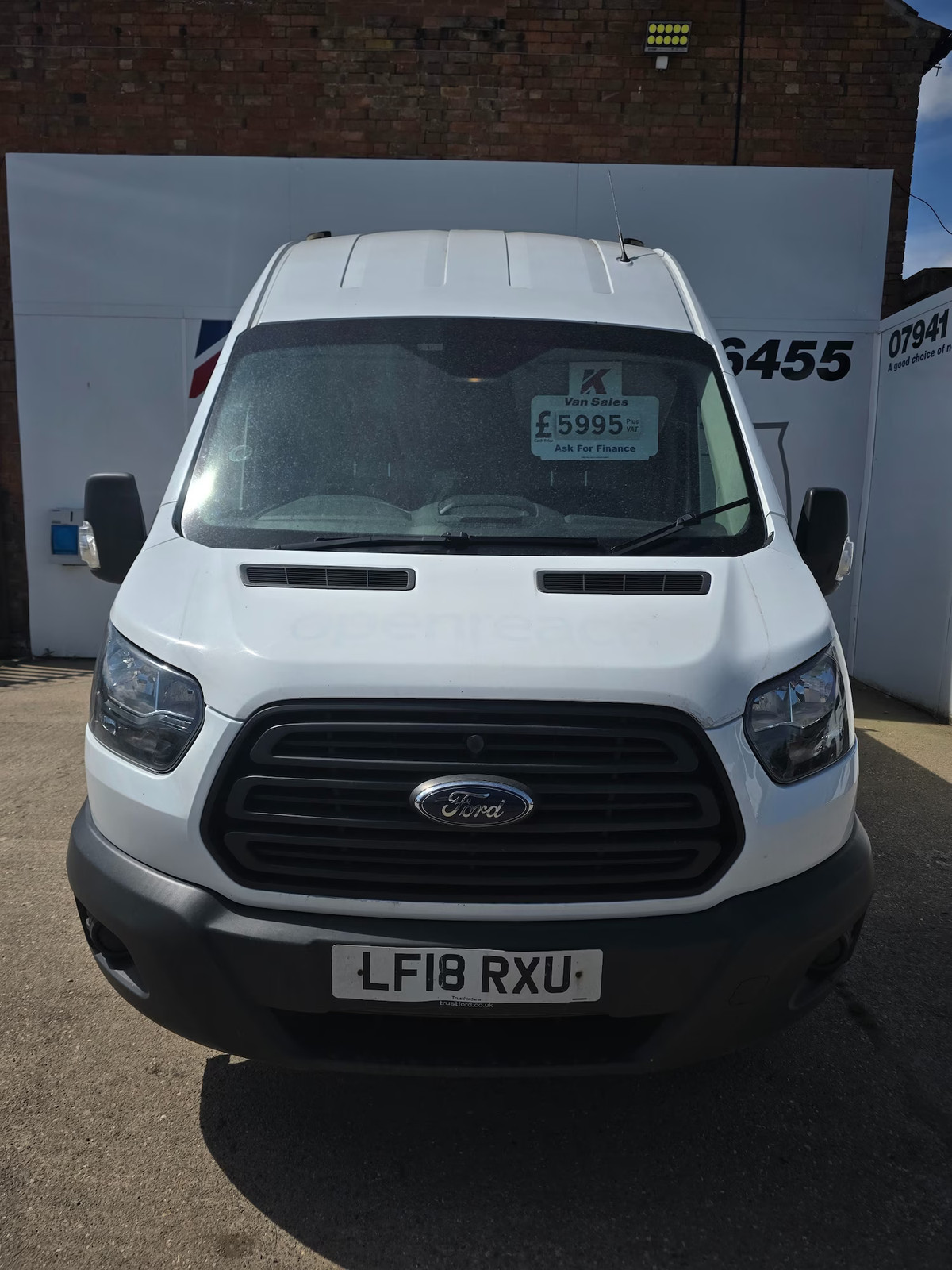 Ford Transit (2018) — image 2