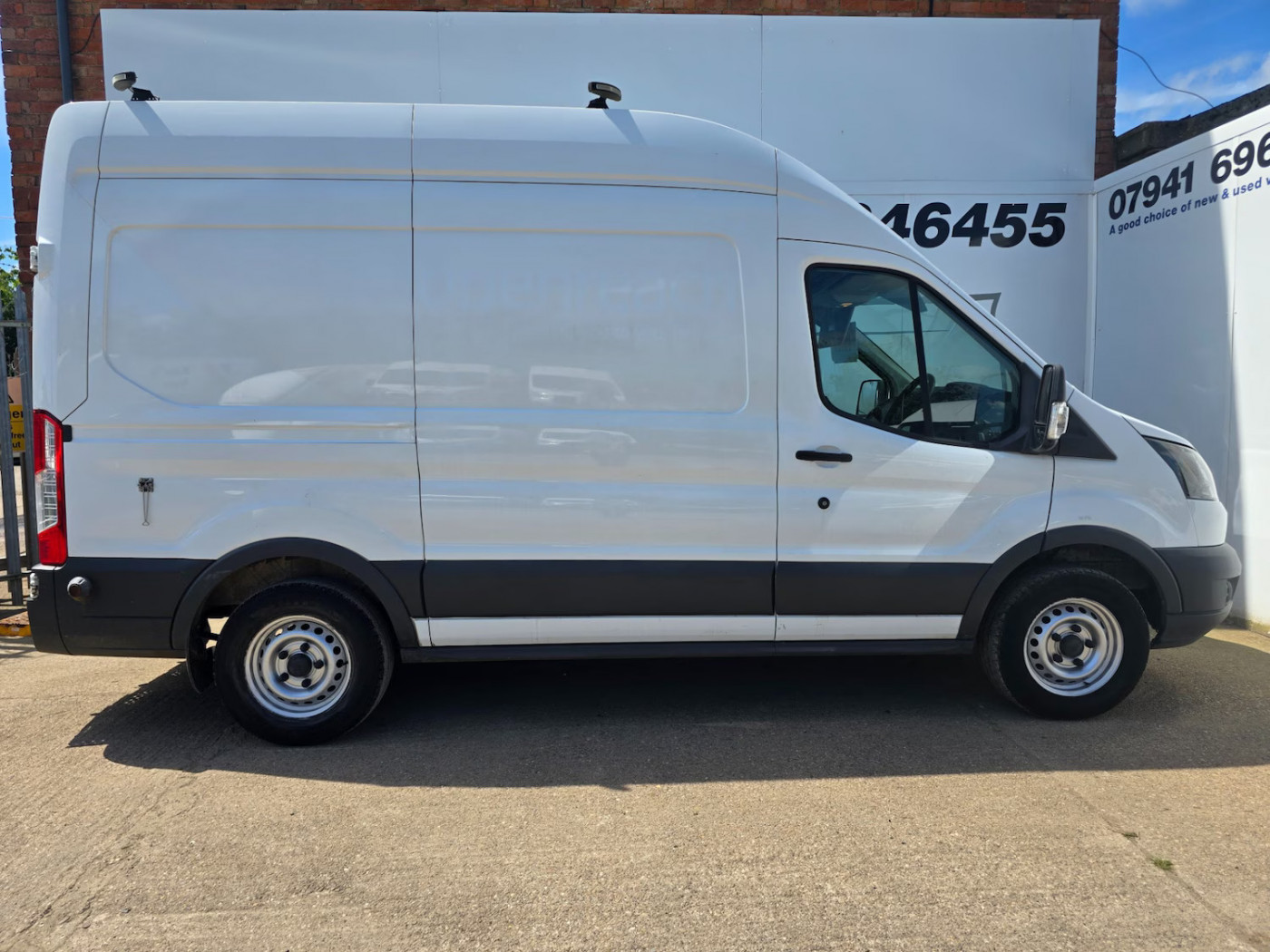 Ford Transit (2018) — image 4