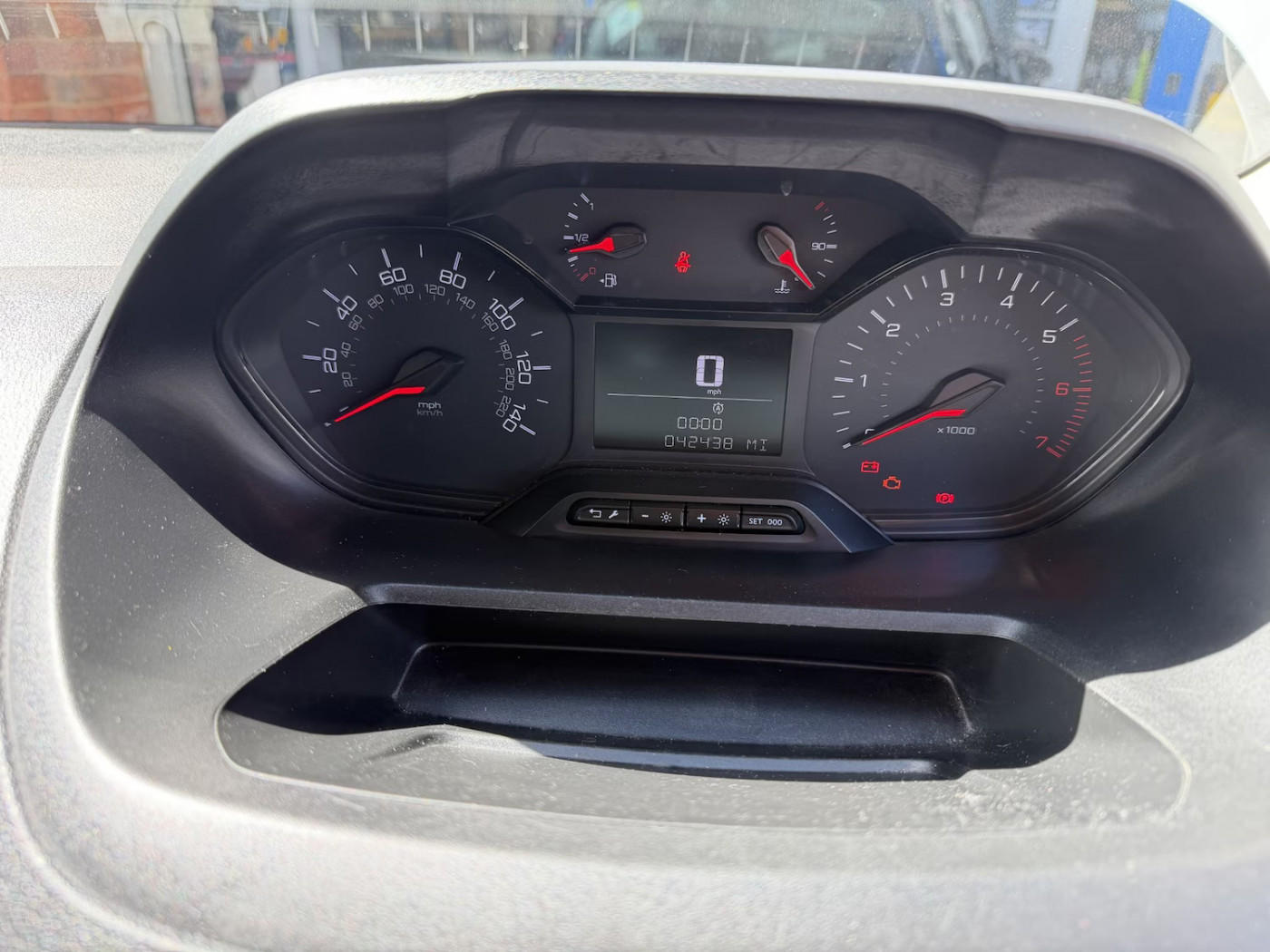 Peugeot Partner (2020) — image 13