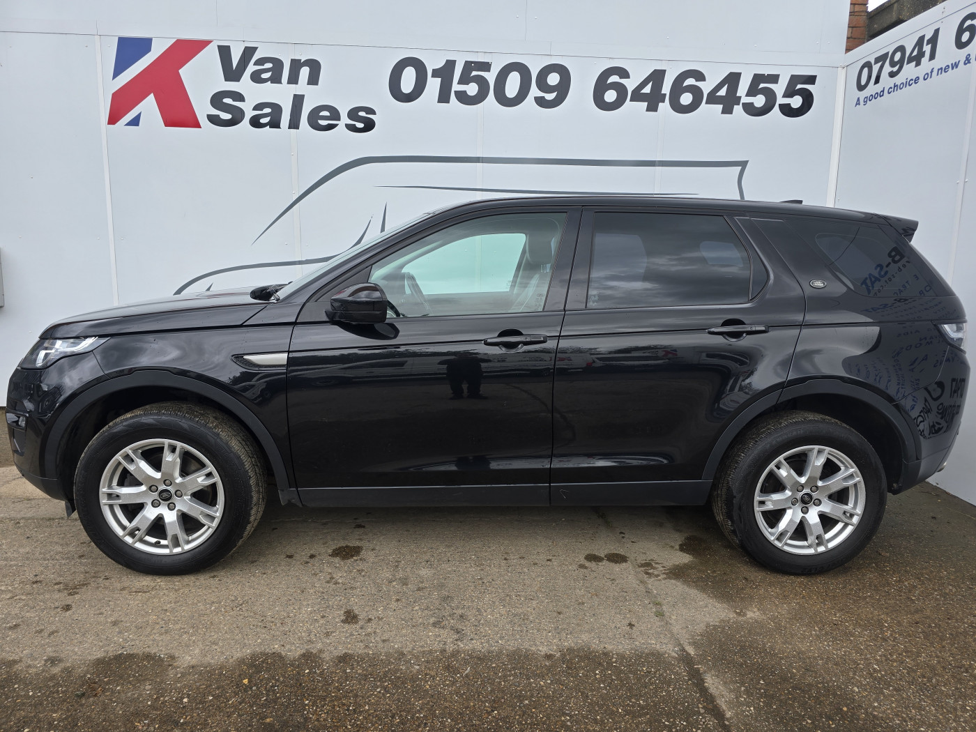 Land Rover Discovery Sport (2017) — image 5
