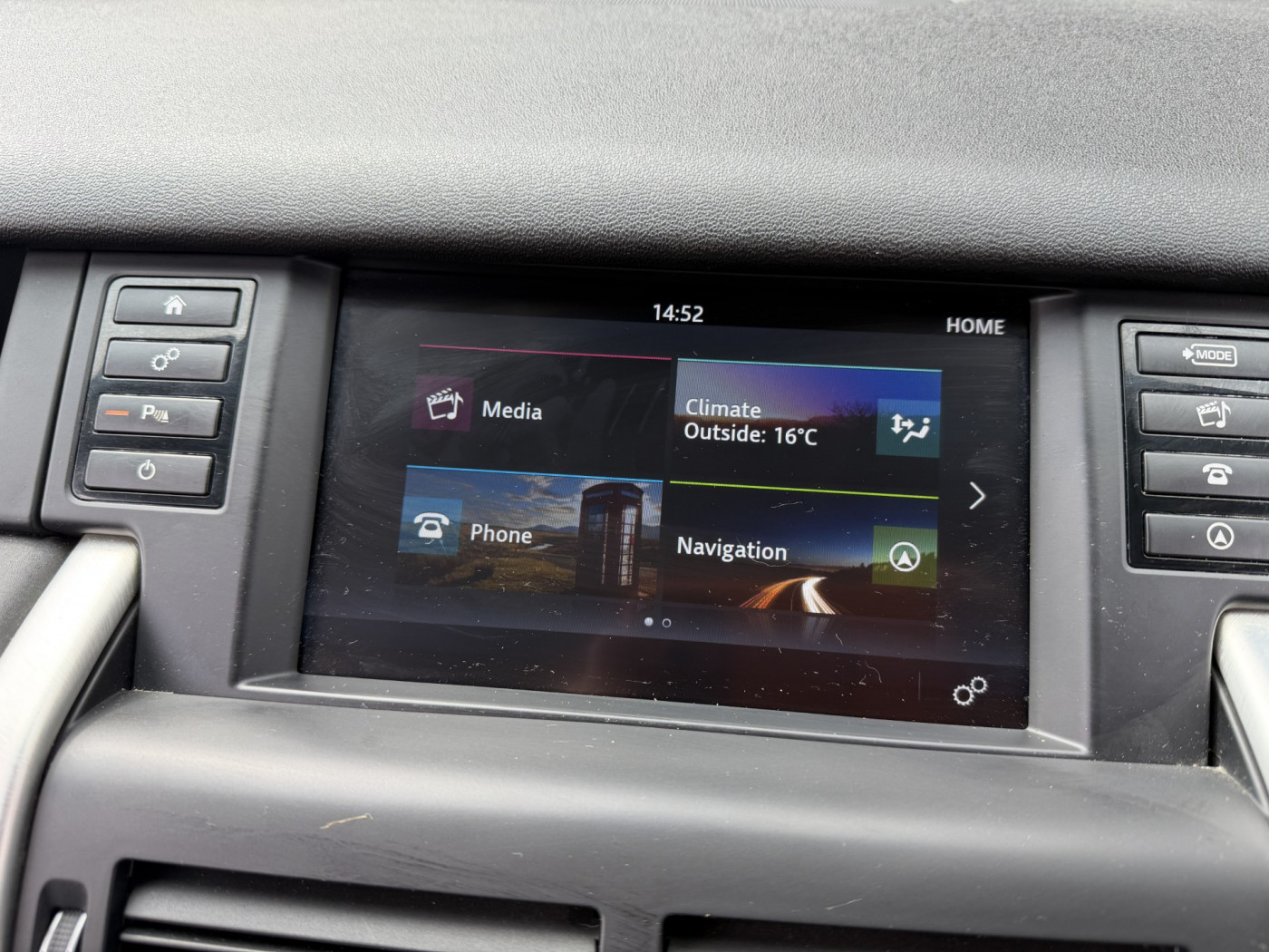 Land Rover Discovery Sport (2017) — image 13