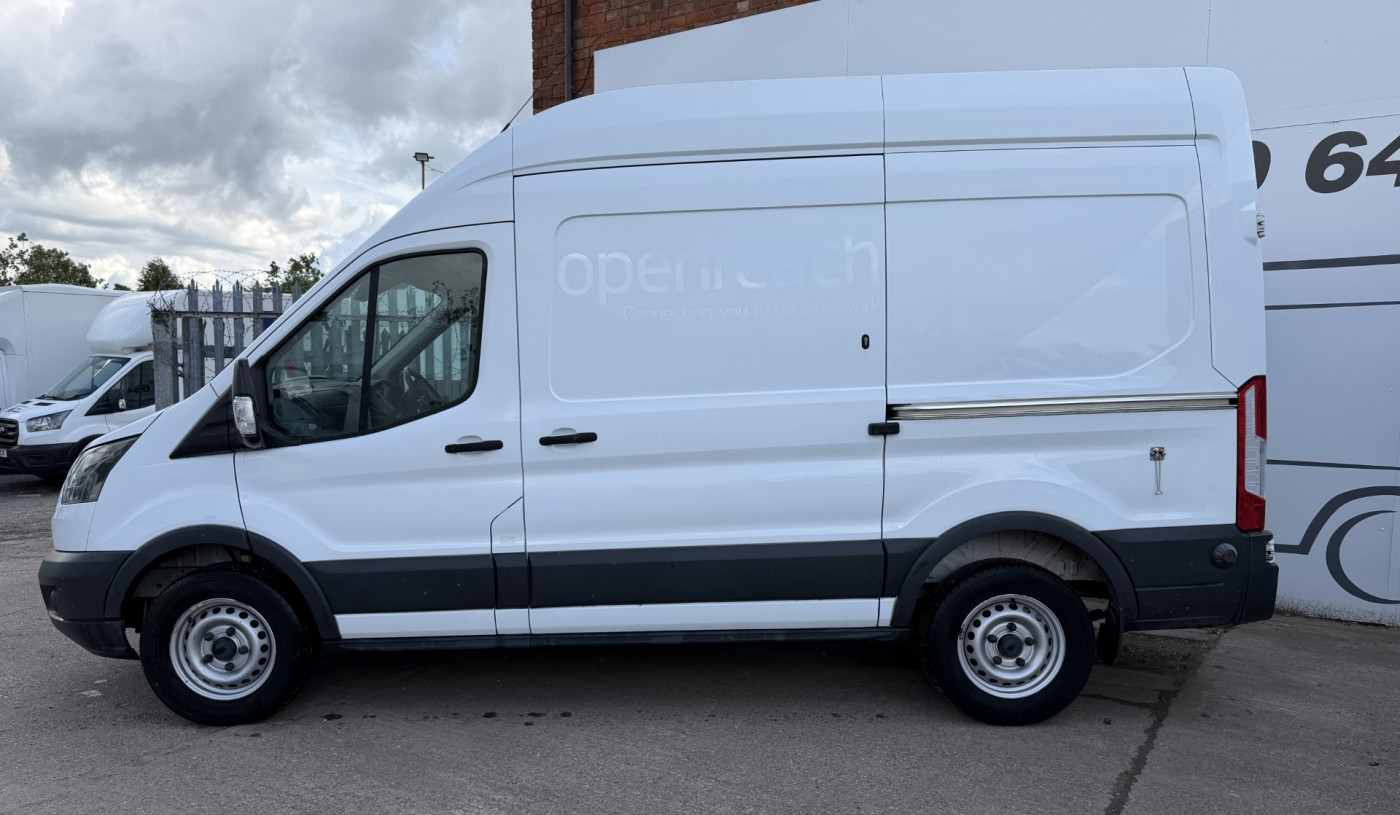 Ford MWB Transit 350 L2 H3 (2019) — image 2