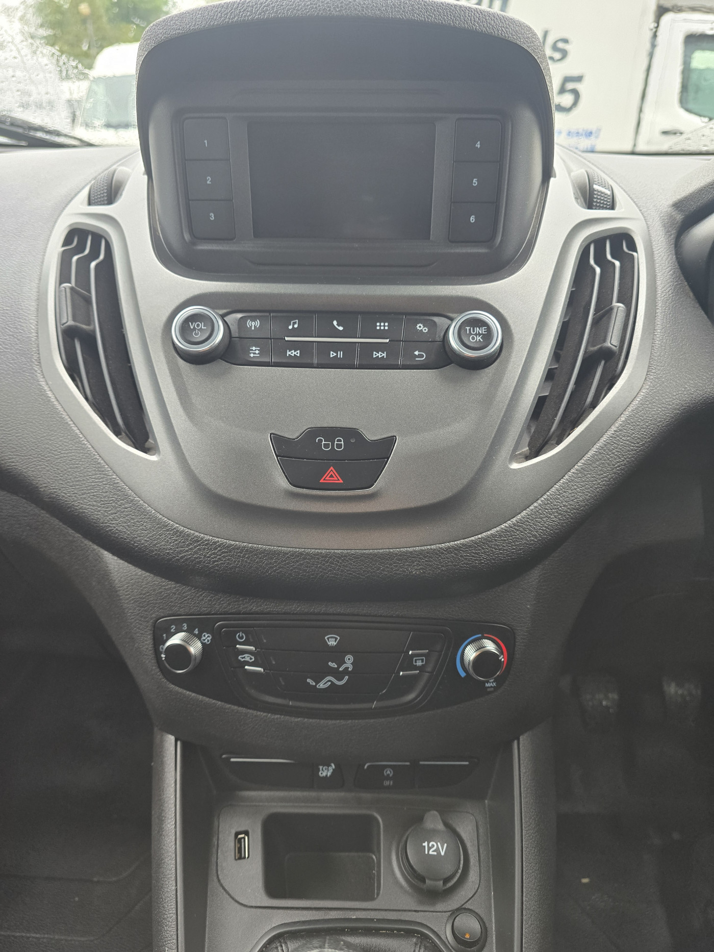 Ford Transit (2021) — image 12