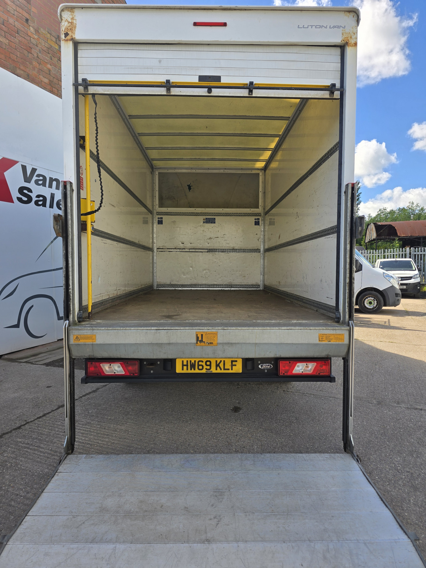 Ford Transit (2019) — image 6
