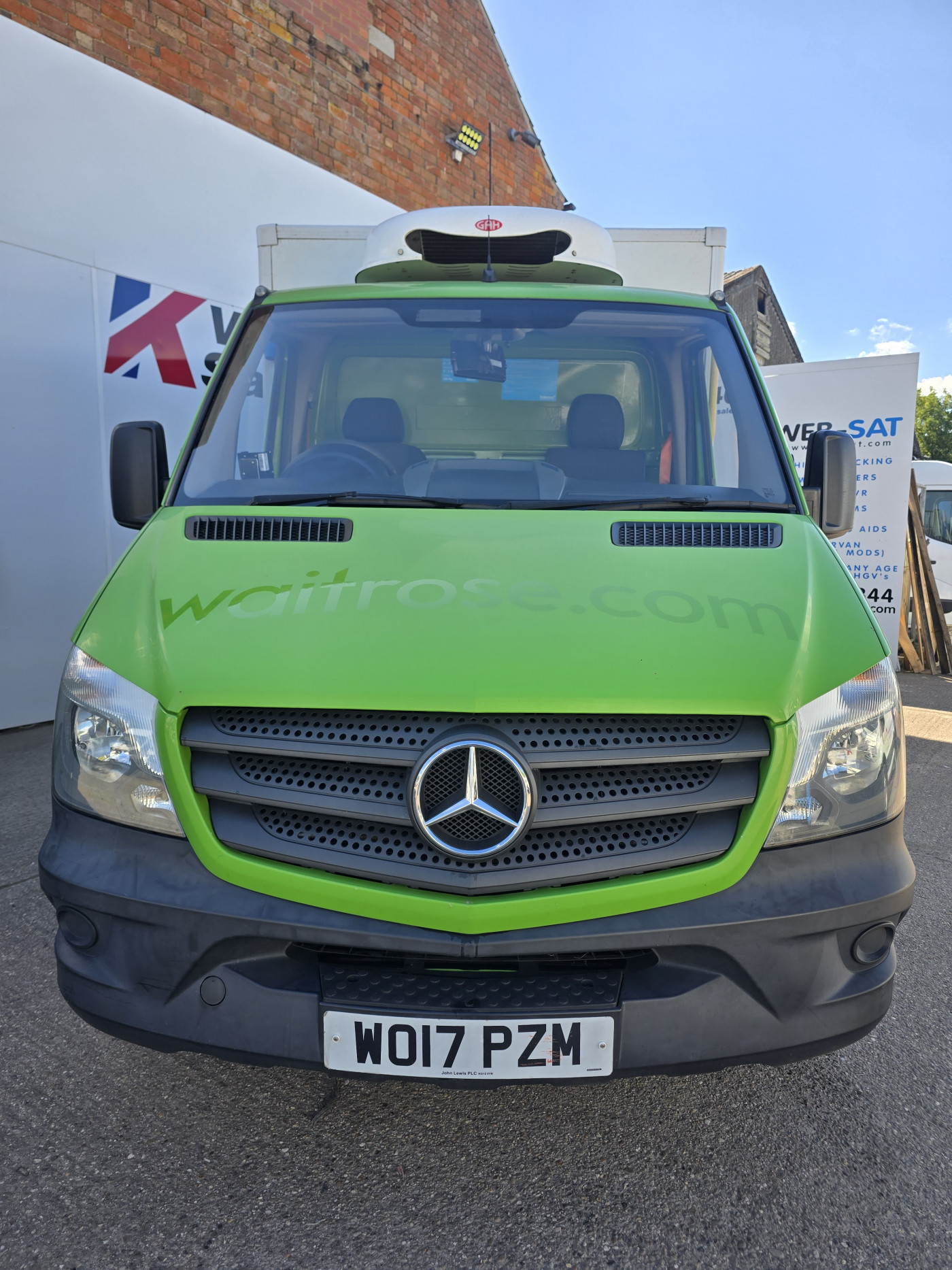Mercedes-Benz SPRINTER (2017) — image 2