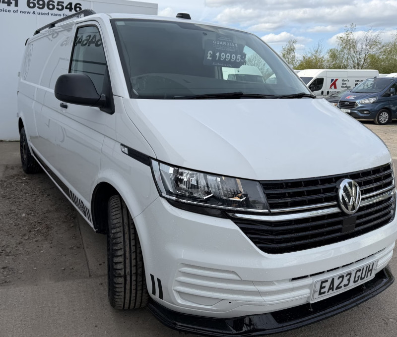 Volkswagen Transporter (2023) — photo 5