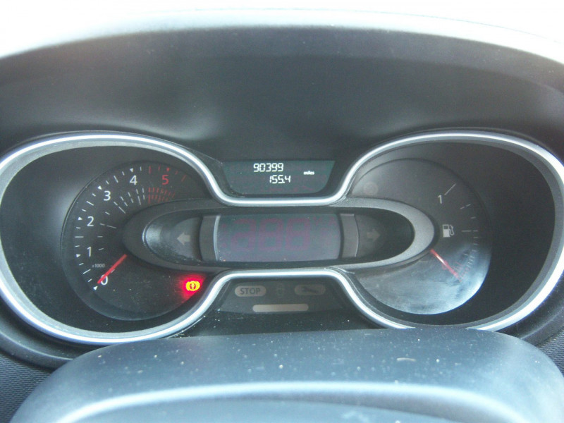 Renault Trafic (2021) — photo 11
