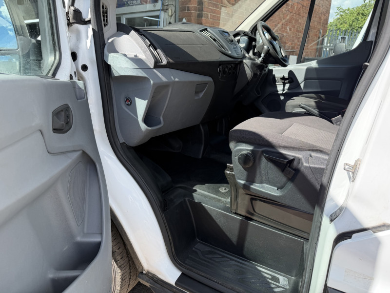 Ford MWB Transit 350 L2 H3 (2019) — photo 9
