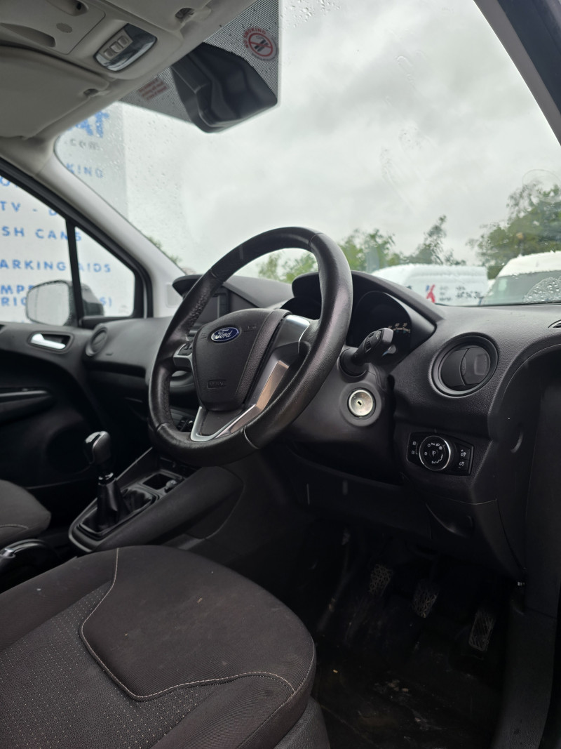 Ford Transit (2021) — photo 8