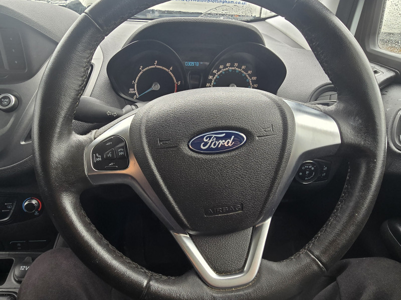 Ford Transit (2021) — photo 10