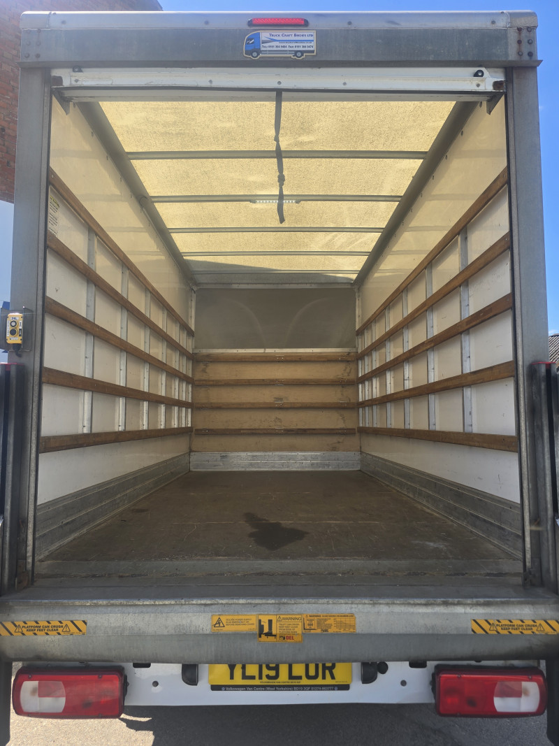 Volkswagen Crafter (2019) — photo 5